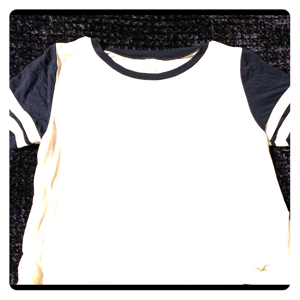 Hollister top - super soft